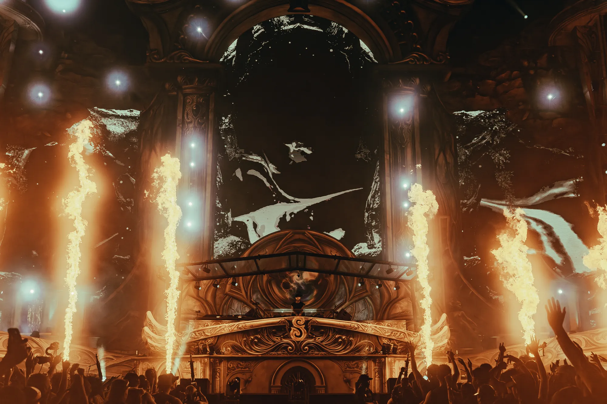 Bennicky live set – event photography by AKA Motions